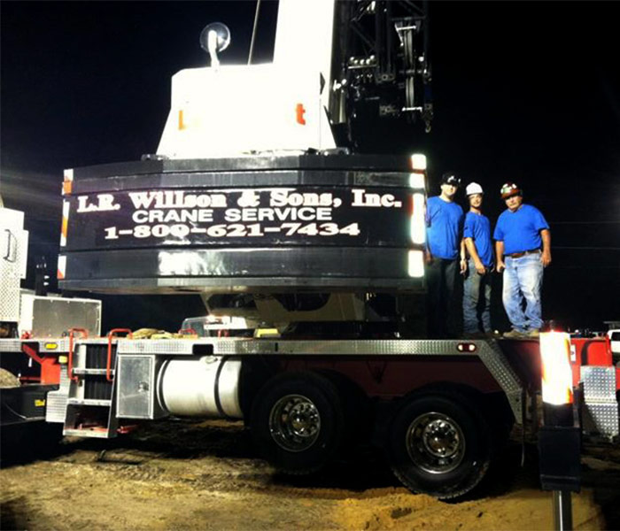 Crane service team and equipment